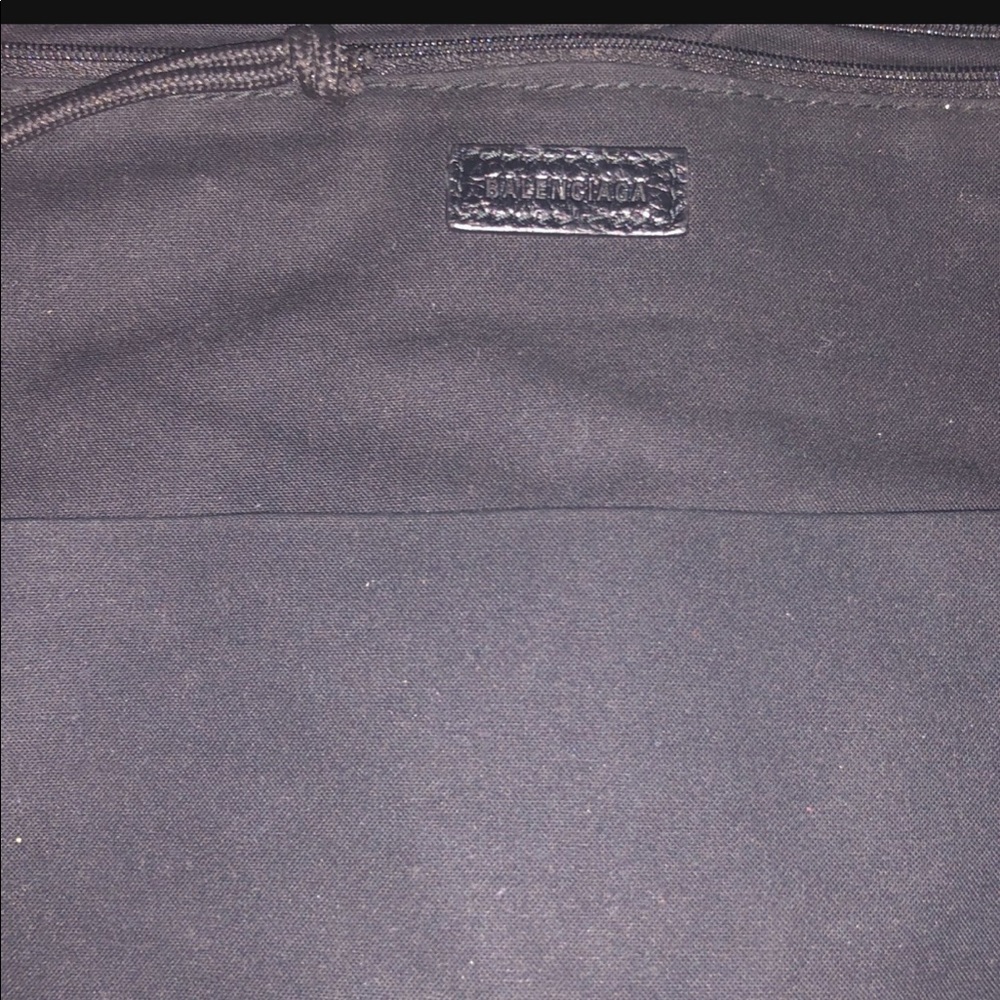 Backpack - Picture 3 of 4